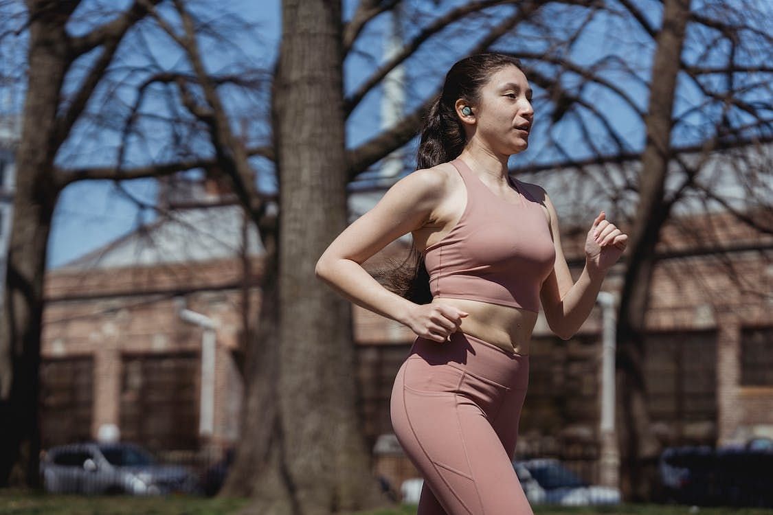 Integrating aerobic activities into a teenager's exercise regimen can be a source of enjoyment while delivering effective results. (Miriam Alonso/Pexels)